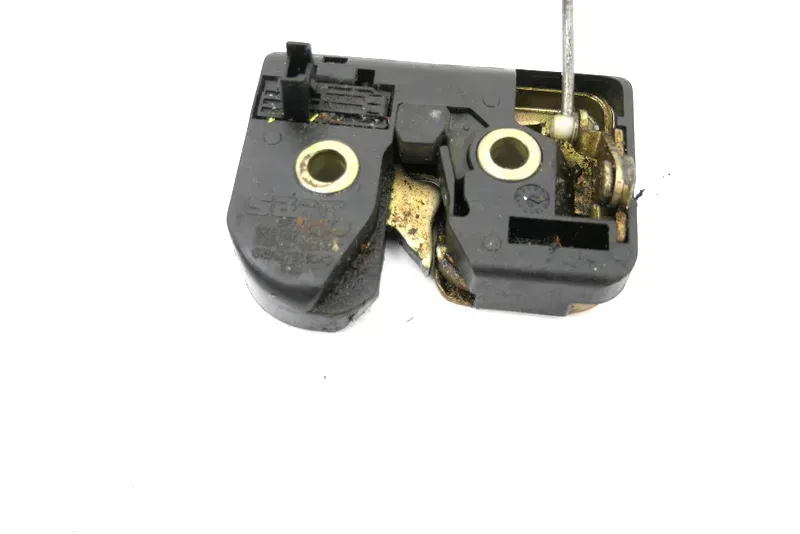 VW Polo 6K Kombi´Heckschloß Schloß unten an Heckklappe 6K0827505C Fanghaken - Bild 1