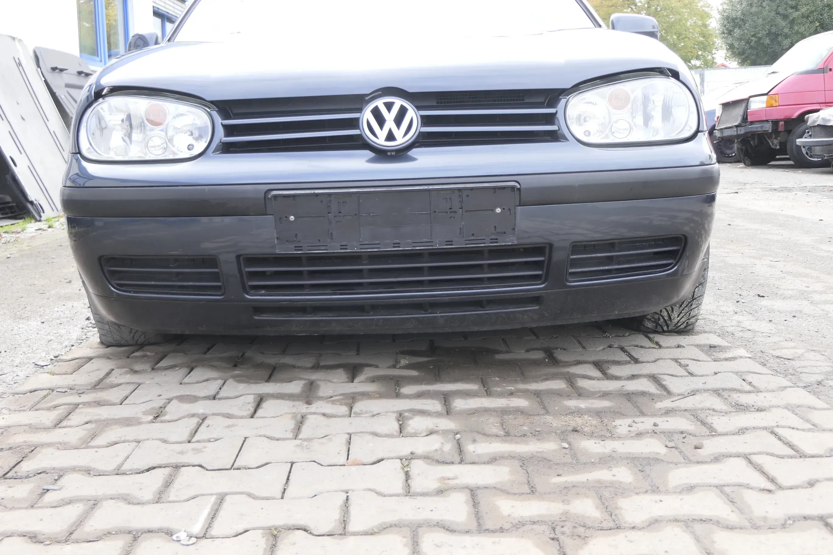 VW Golf 4 1J Stoßstange vorne Stoßfänger vorn LC7V grau Frontstoßstange - Bild 1