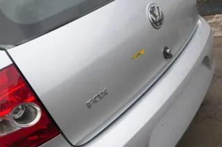 VW Fox 5Z Heckklappe Kofferraumklappe Klappe hinten + Scheibe silber LA7W - Bild 5