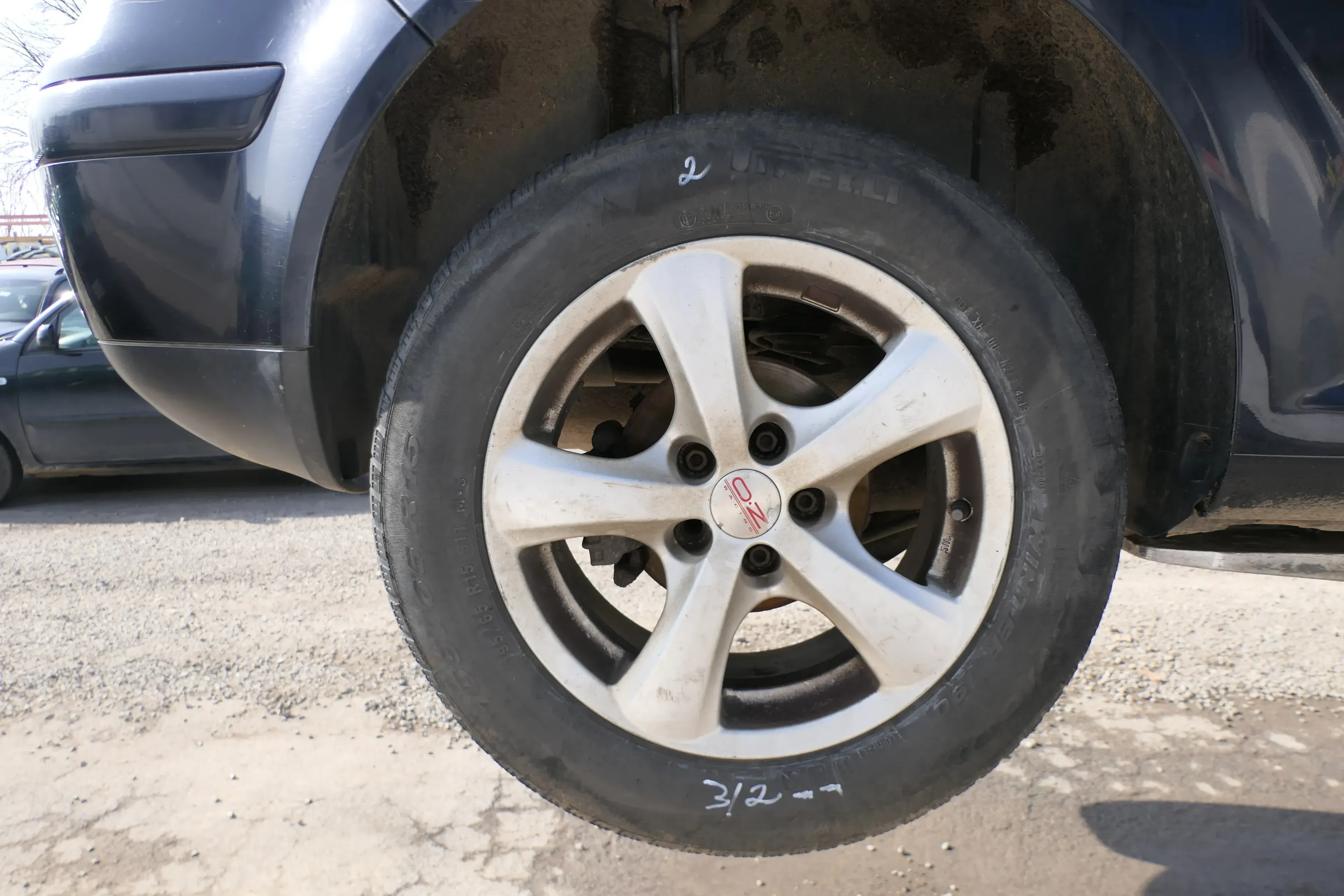4x Golf 4 Bora Alufelgen Felgen 195/65 R15 Reifen wechseln OZ Sport01555200 23-C - Bild 1