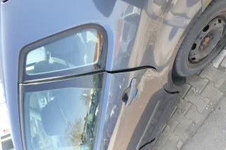 VW Polo 9N 9N3 Tür hinten links 4/5-Türer grau LC7V - ohne Anbauteile - Bild 4