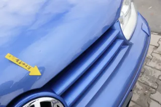 VW Golf 4 Motorhaube Haube Klappe vorne blau LW5Y - Bild 4