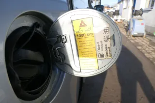 VW Sharan Galaxy WGR Tankdeckel Deckel Tank Tankverschluß grau cosmic Facelift - Bild 2