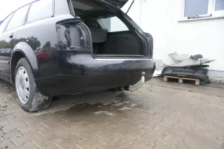 Audi A4 8E B6 Kombi Avant Stoßstange hinten mit Spoiler schwarz LZ9W - Bild 3