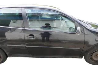Golf 5 V 1K Tür Türblatt vorne rechts Fahrertür 2/3-Türer schwarz L041 + Rahmen - Bild 1