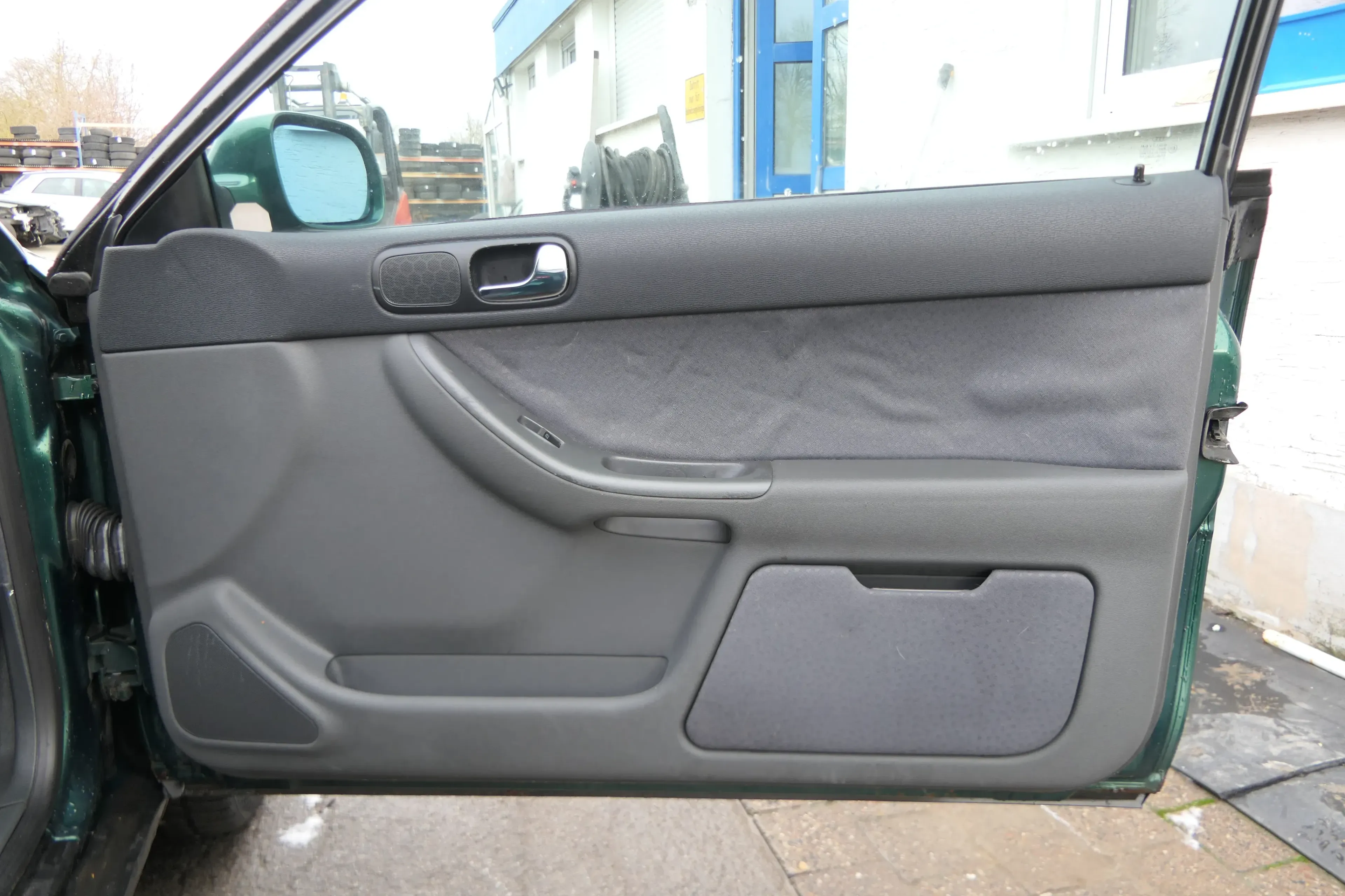 1x Audi A3 8L Türverkleidung Verkleidung Tür vorne rechts 2/3-Türer - Bild 1
