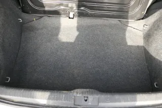 VW Polo 9N 9N3 Verkleidung Teppich Kofferraum Kofferraumteppich Boden - Bild 1