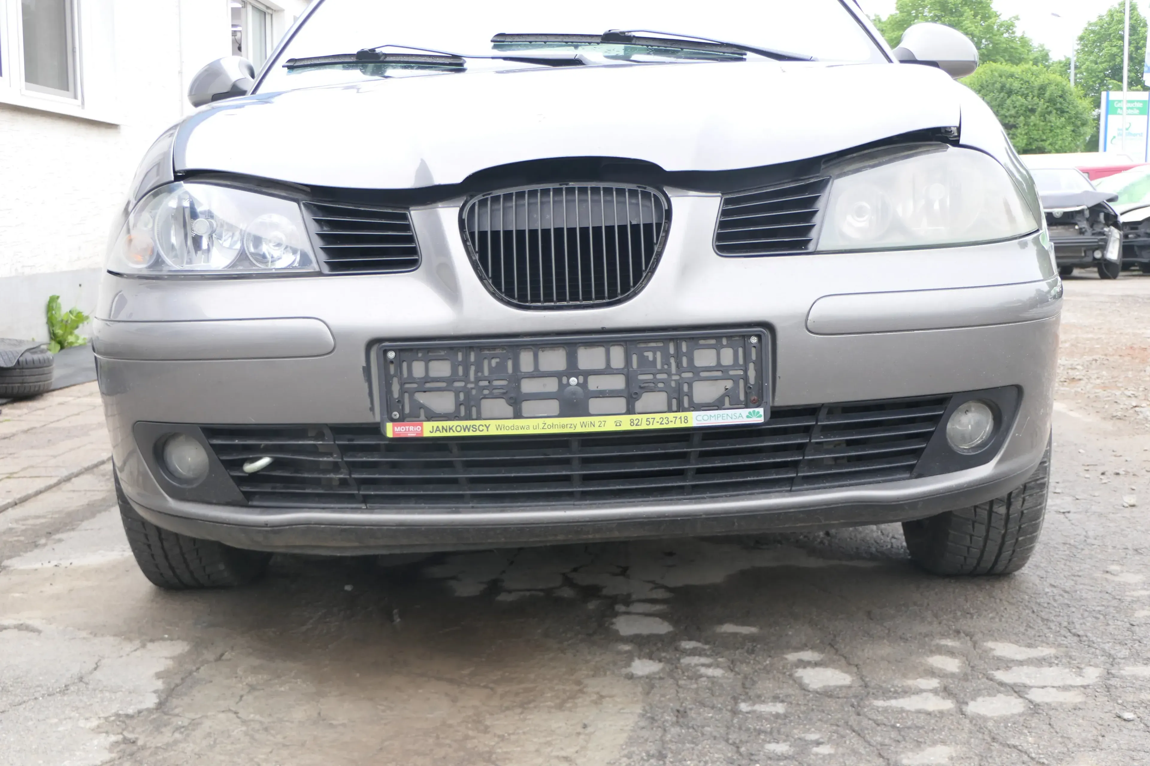 Seat Ibiza 6L Stoßstange Frontstoßstange vorne grau LS7U bis caAnfang2006 - Bild 1