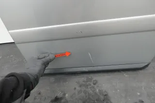 Audi A2 8Z Tür hinten links silber LY7W - mit Rahmen, Scheibe - Bild 3