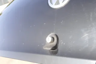 VW Fox 5Z Heckklappe Kofferraumklappe Klappe hinten mit Scheibe schwarz L041 uni - Bild 3