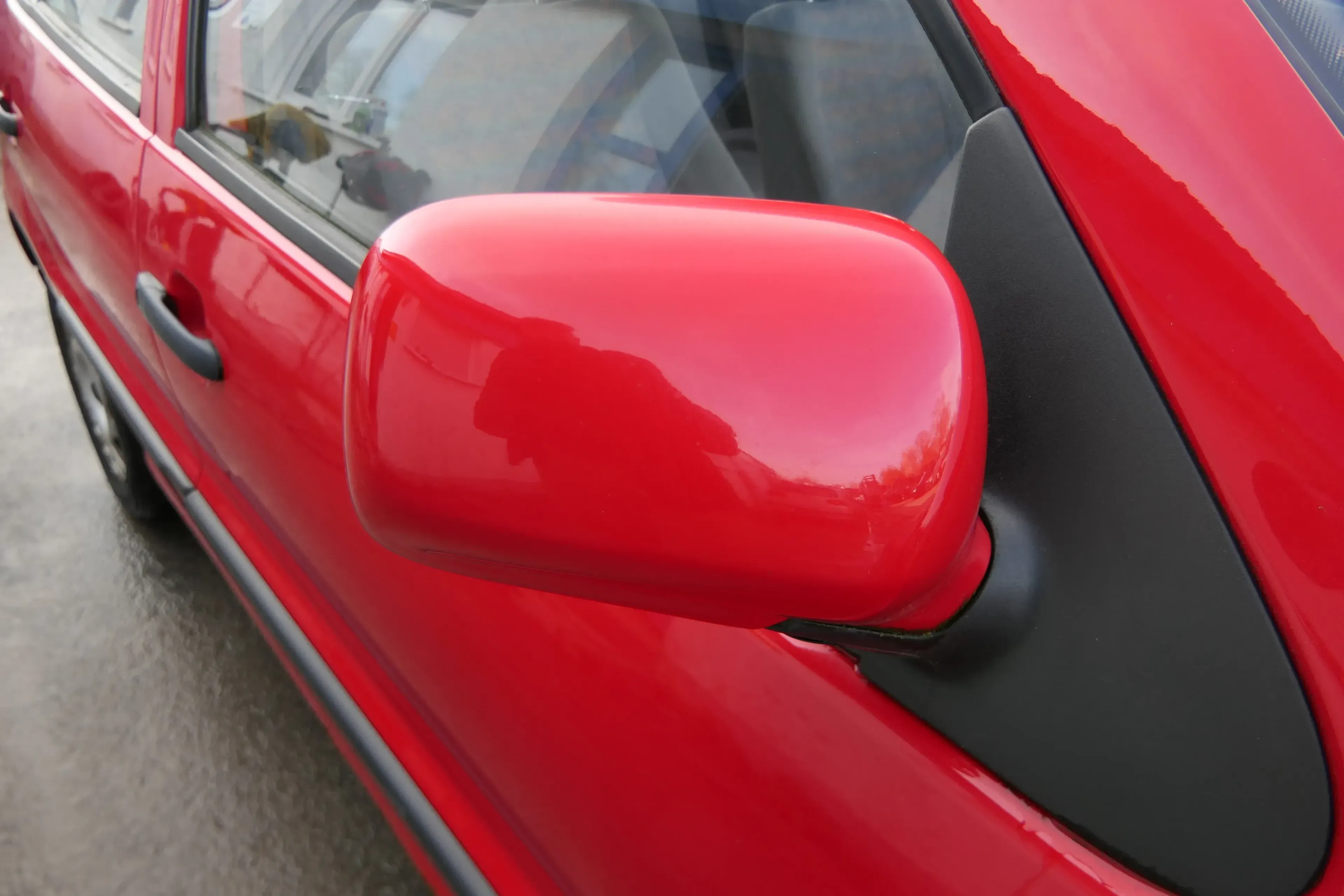 VW Polo 6N mechanisch manuell Spiegel Außenspiegel rechts rot LP3G - Bild 1