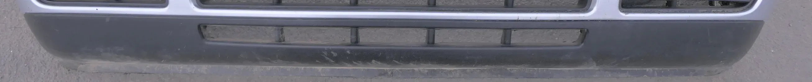 VW Golf 4 NUR Spoiler Lippe unten Stoßstange Frontstoßstange vorne schwarz - Bild 1