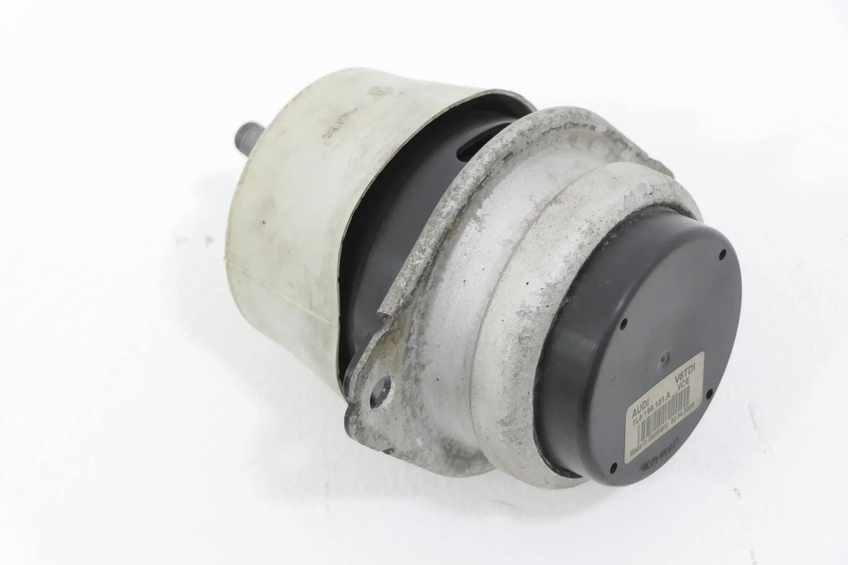 Audi Q7 Touareg Motorlager Motorhalter Lager Halter links 7L8199131A Stütze - Bild 1