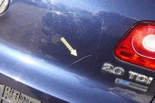 VW Tiguan Heckklappe hinten Kofferraumklappe mit Scheibe blau LH5X - Bild 6