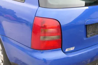 A4 B5 Kombi Heckklappe hinten Klappe Kofferraumklappe blau LZ5M Scheibe - Bild 2