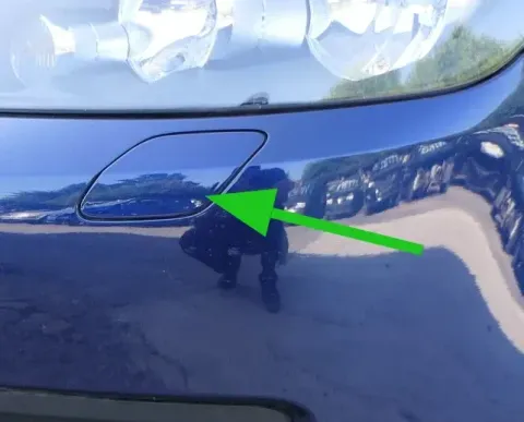VW Golf Plus 6 5M Düse Scheinwerferreinigungsanlage SWR Kappe blau LD5Q links