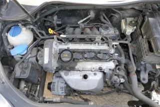 VW Golf 5 036103560A Schlauch Entlüftungsschlauch 1,4 BCA - Bild 2