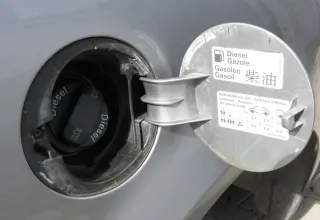 VW Passat 3BG Kombi Tankdeckel Klappe Tankklappe Deckel Tank grau LD7W - Bild 2