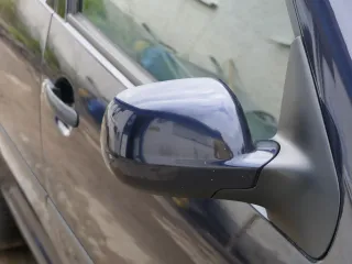 VW Golf 4 Bora manueller Spiegel vorne rechts Außenspiegel blau LC5H - Bild 2