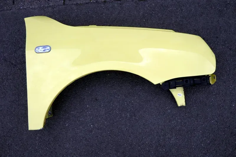 VW Lupo Kotflügel vorne rechts 1.4 FSI gelb LD1B - Bild 1