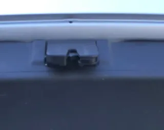 VW Polo 9N 9N3 Heckschloß Schloß unten an der Heckklappe 6Q6827505B /E Fanghaken - Bild 2