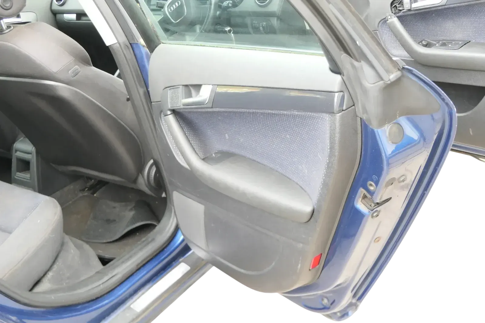 1x Audi A3 8P Türverkleidung Verkleidung Tür hinten rechts 4/5-Türer schwarz - Bild 1