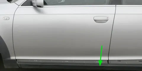 Audi A6 4F Blende Holm links unten Schweller Verkleidung Abdeckung Allroad