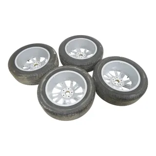 4x Q2 Alufelgen Reifen Felgen 215/55 R17 94V 6,5mm 81A601025C NEUWAGEN Sommer - Bild 5