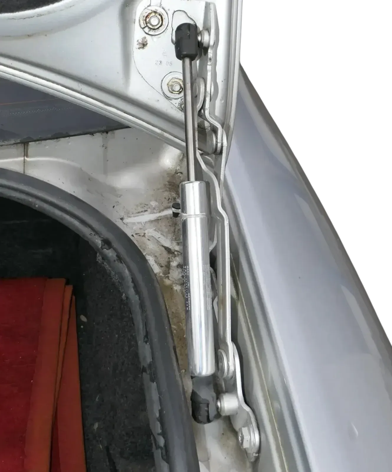 Skoda Superb 3U Dämpfer Heckklappe hinten rechts Scharnier silber LF7T - Bild 1