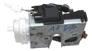 Audi A3 8L A4 Tür Türschloß Zentralverriegelung vorne rechts 8L1837016B  3+4-Tür - Bild 1