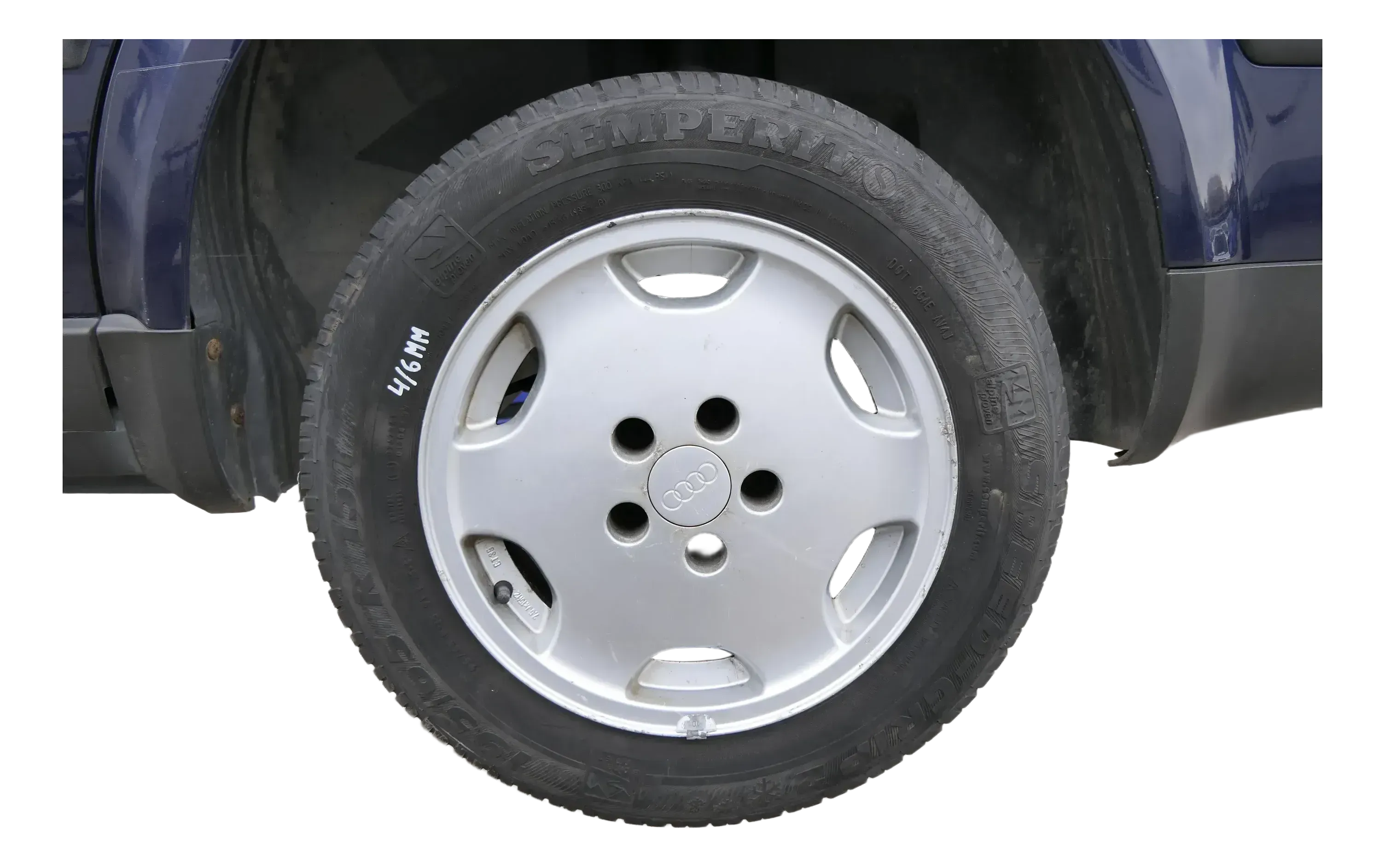 4x Audi A4 100 Alufelgen 195/65 R15 91T Winterreifen Reifen 3-6mm 441601025S - Bild 1