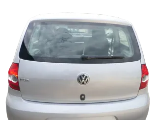 VW Fox 5Z Heckklappe Kofferraumklappe Klappe hinten + Scheibe silber LA7W - Bild 1