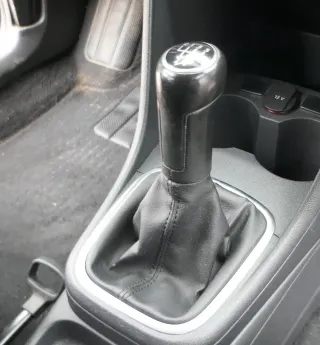 Polo 6R 6C Schaltknauf Schaltsack Schaltung Schaltknüppel Leder schwarz 5-Gang - Bild 2