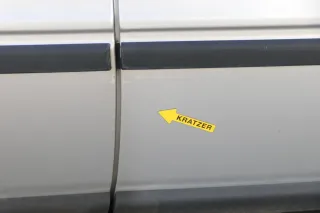 Audi 80 90 Tür vorne rechts Beifahrertür Rahmen Türblatt grau LY7T -ohne Anbaute - Bild 2