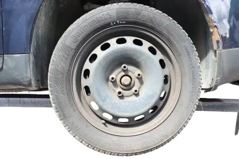 Skoda Superb 3U Passat 3BG Felgen Reifen Winterreifen M+S 205/55 R16 91H 5-8mm