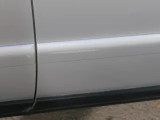 Audi A4 B5 Tür vorne rechts silber LY7W  (Leiste+Griff beachten) Facelift - Bild 10