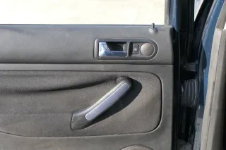 1x VW Golf 4 1J Limousine Türverkleidung Verkleidung Tür hinten links schwarz - Bild 2