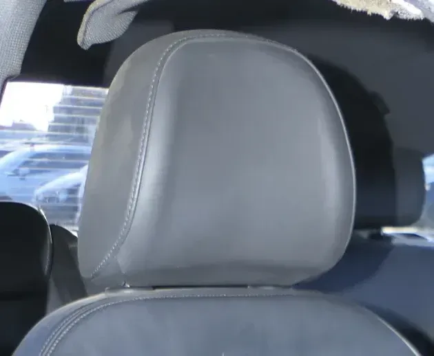 1x Audi A4 B8 8K Kopfstütze vorne rechts oder links schwarz /soul vorn Perlnappa - Bild 1