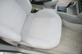 Audi 80 Sitz Beifahrersitz vorne rechts -    ohne Kopfstütze - grau - Bild 3