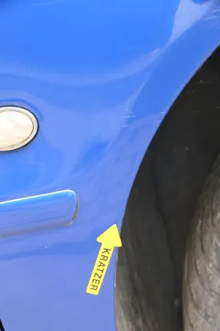 Audi A4 B5 (bis caMitte1999 Bild vergle) Kotflügel vorne rechts blau lila LY3K - Bild 2