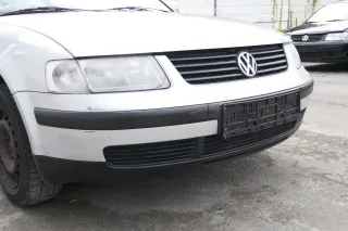 VW Passat 3B Stoßstange vorne Frontstoßstange Stoßfänger silber LB7Z grau Grill - Bild 3