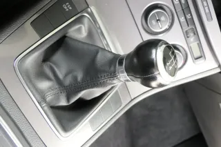 VW Passat 3C 5-Gang Schaltknauf Schaltsack Schaltung Schaltknüppel original Sch - Bild 3