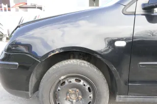 VW Polo 9N Kotflügel vorne links schwarz L041 bis ca.Bj.2004 - Rost - Bild 1