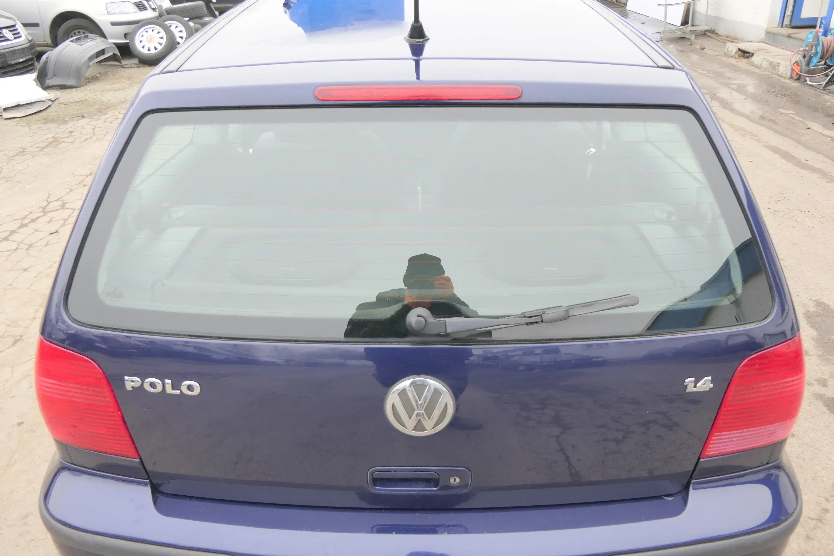 VW Polo 6N2 Heckklappe Klappe hinten Kofferraumklappe blau LB5N- ohne Anbauteile - Bild 1