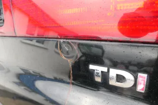 VW Sharan 7M 7M3 Heckklappe Scheibe Klappe hinten ab Bj.2000 schwarz L041 - Bild 3