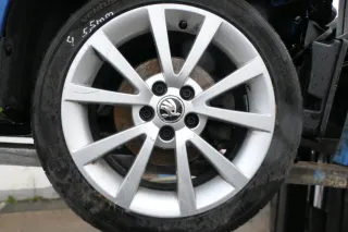 1x Fabia 5J Alufelge 205/45 R16 Felge 5J0601025AA  6,5J x 16  ET43       4  VR - Bild 1