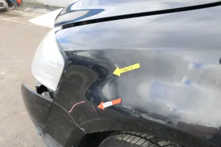 VW Fox Kotflügel vorne links schwarz L041 - DELLE - Bild 2