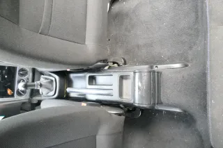 VW Golf 4 Bora Handbremse Feststellbremse schwarz Leder blaue Nähte - Bild 1