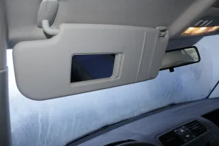 Skoda Fabia Roomster 5J Sonnenblenden Sonnenblende grau links vorne grau Spiegel - Bild 1
