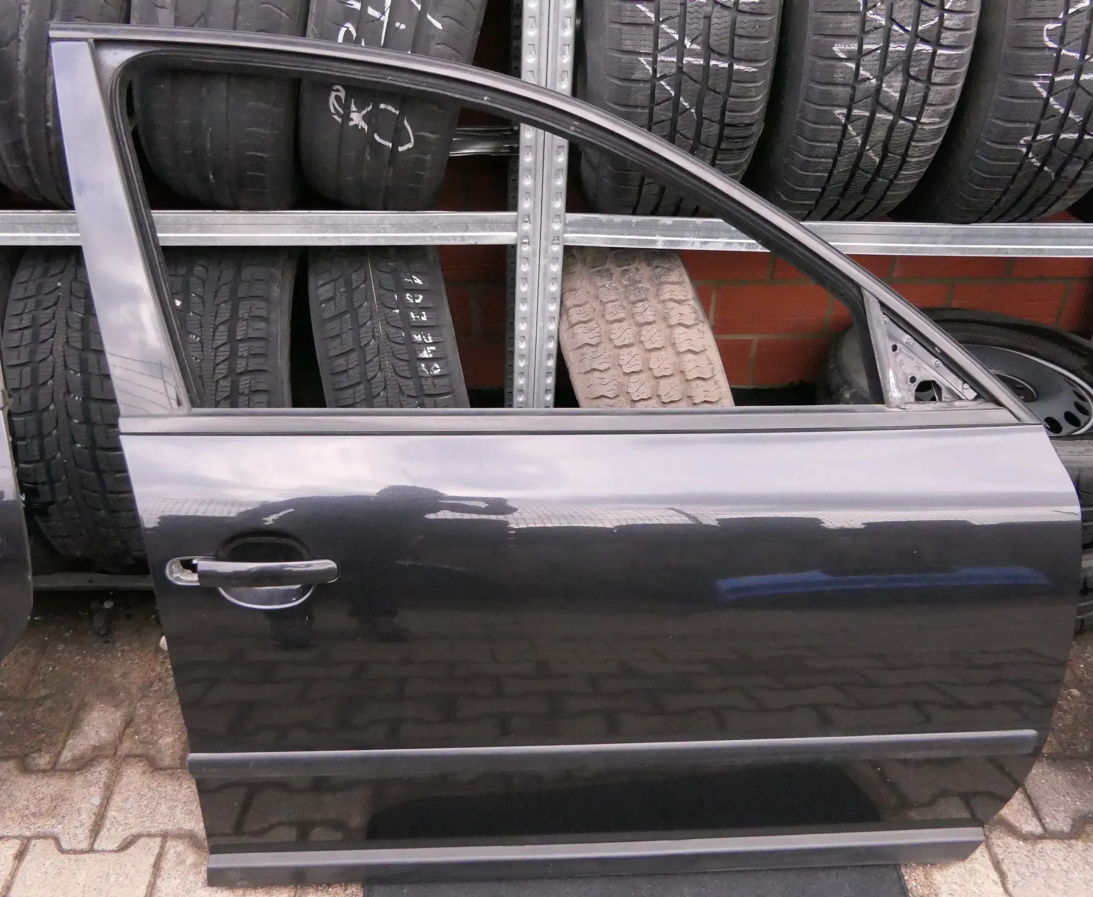 VW Passat 3B 3BG Kombi + Limo Tür vorne rechts Beifahrertür schwarz LC9Z - Bild 1